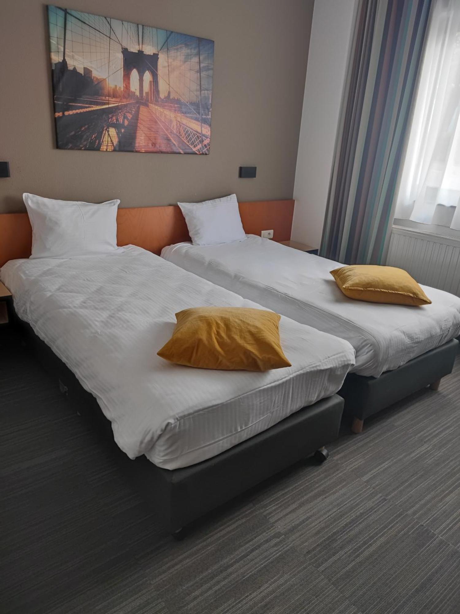 Hobbit Hotel Brussels Airport Завентем Екстер'єр фото