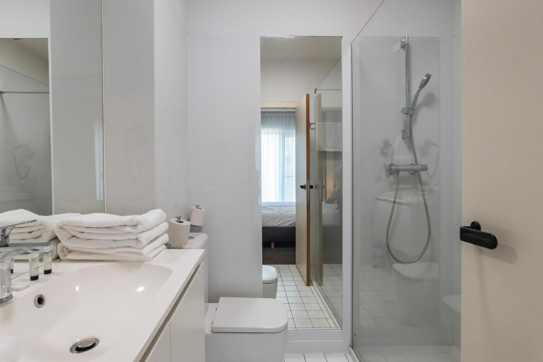 Hobbit Hotel Brussels Airport Завентем Екстер'єр фото