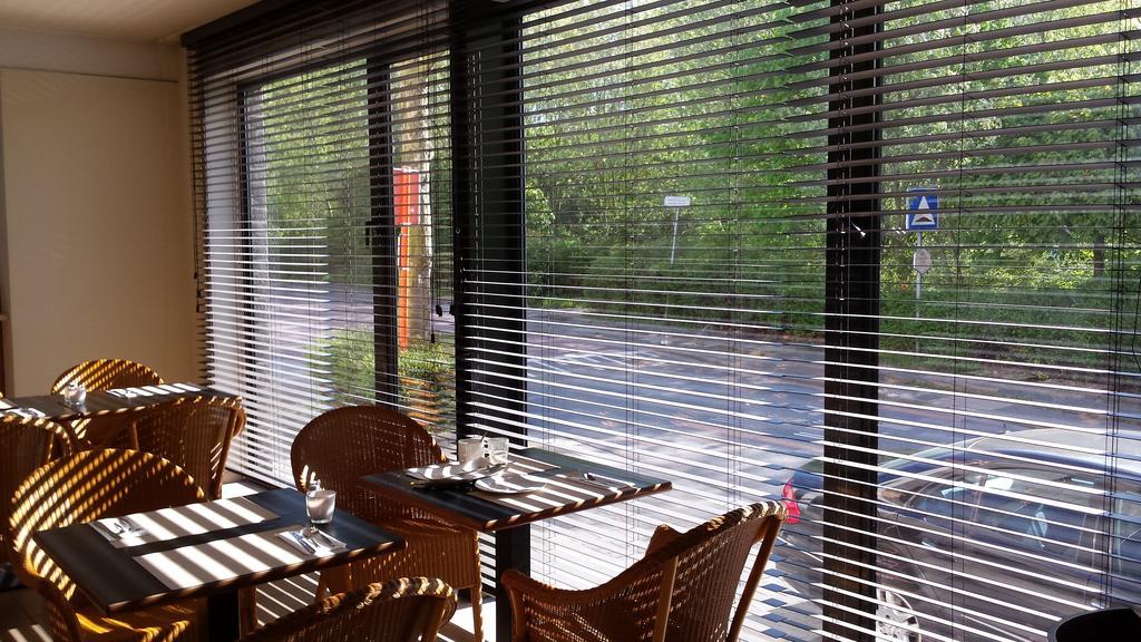 Hobbit Hotel Brussels Airport Завентем Екстер'єр фото