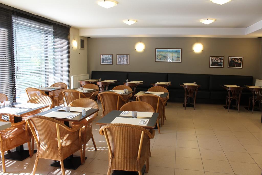 Hobbit Hotel Brussels Airport Завентем Екстер'єр фото