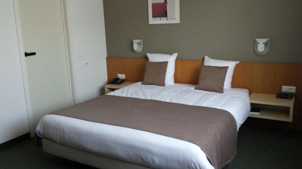 Hobbit Hotel Brussels Airport Завентем Екстер'єр фото