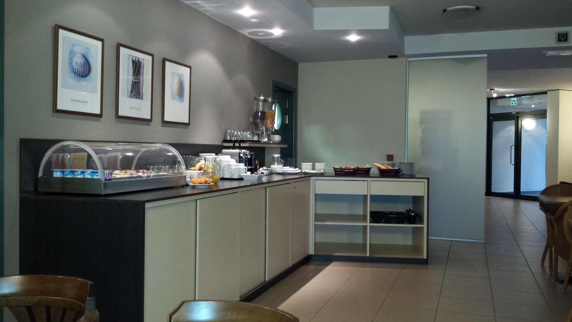 Hobbit Hotel Brussels Airport Завентем Екстер'єр фото